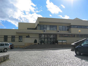 AMBORAS DE L NORDESTE Nove licenciaturas sem alunos no IPB Nove licenciaturas do Instituto Politécnico de…