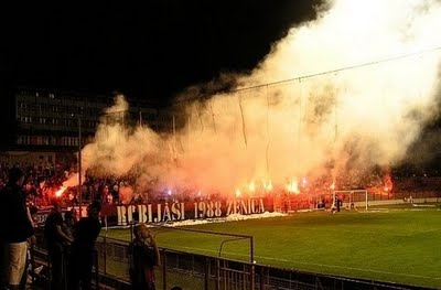 AMANHÃ SERÁ ASSIM? MANHANA SERÁ ASSI? Todos sabemos que manhana será un die amportante para l nuosso futebol…