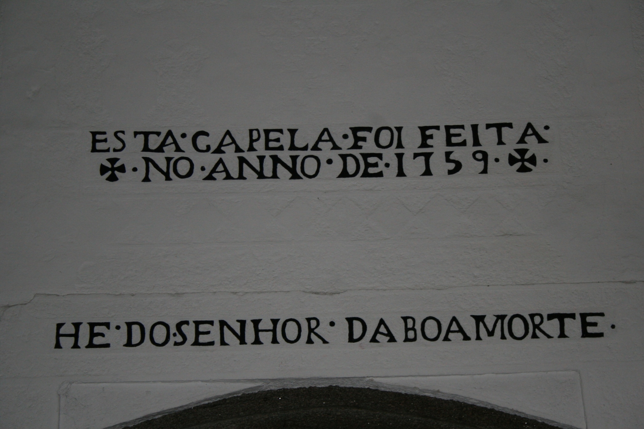 A CAPELA DE SANTO CRISTO LA CAPIELHA DE SANTO CRISTO De beç an quando hai que mostrar un pouco de l que…