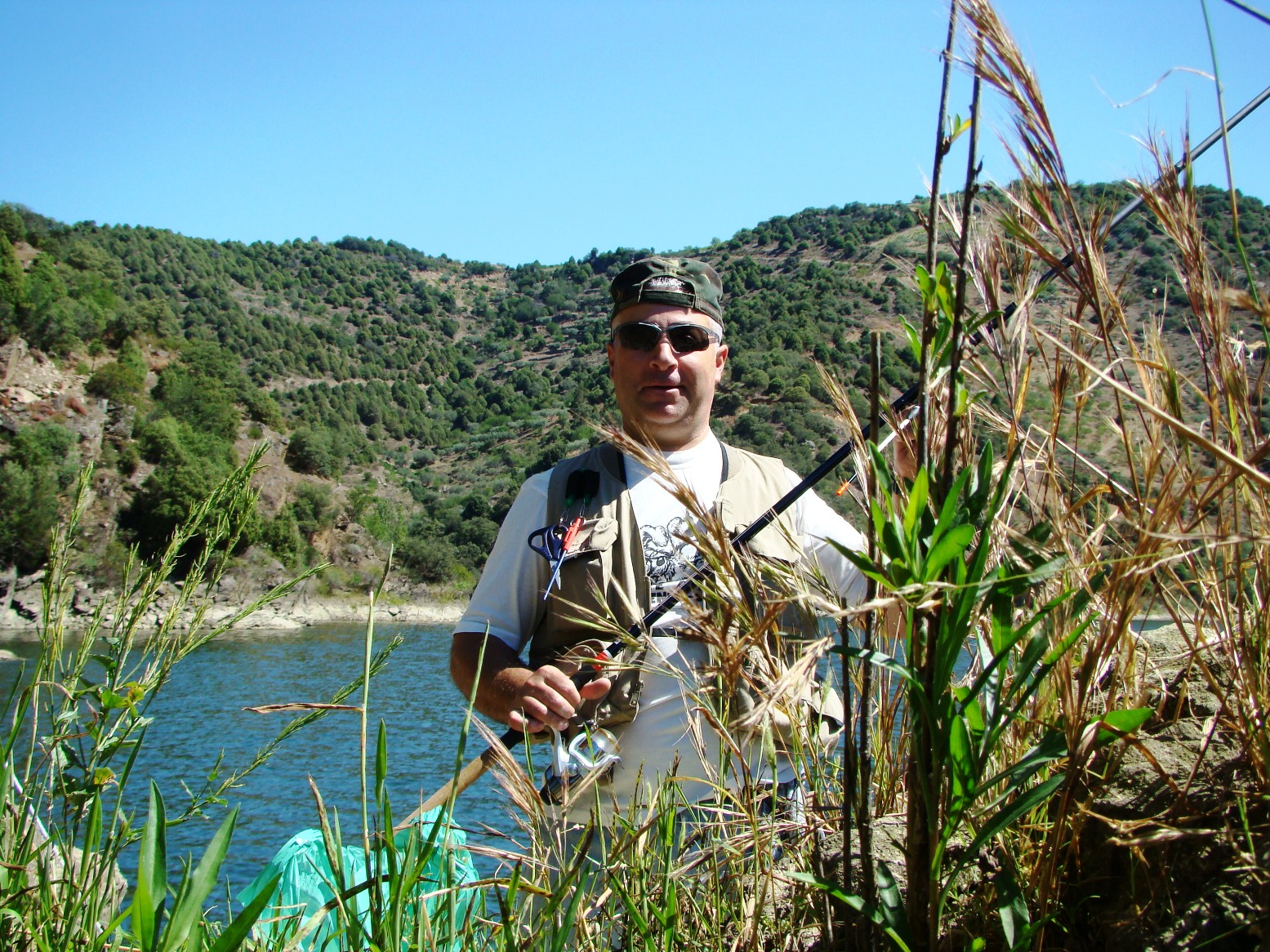 CONCURSO DE PESCA EM SENDIM CUNCURSO DE PESCA AN SENDIN Todos ls anhos se faç l cuncurso de pesca ne l riu i…