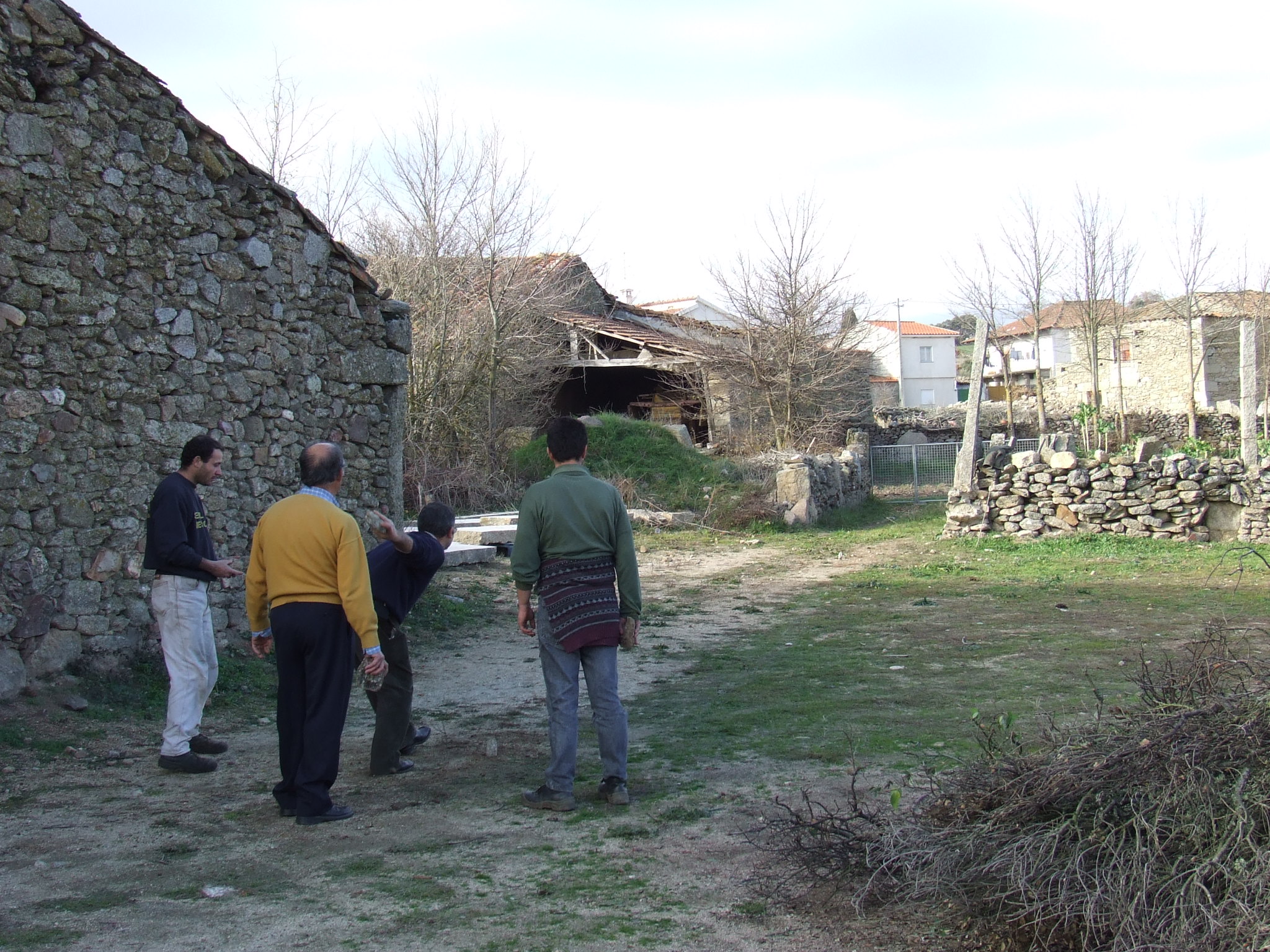 JOGOS TRADICIONAIS JOGOS TRADICIONALES Stube l die todo a chober i nin se podie salir de casa. Quando era…