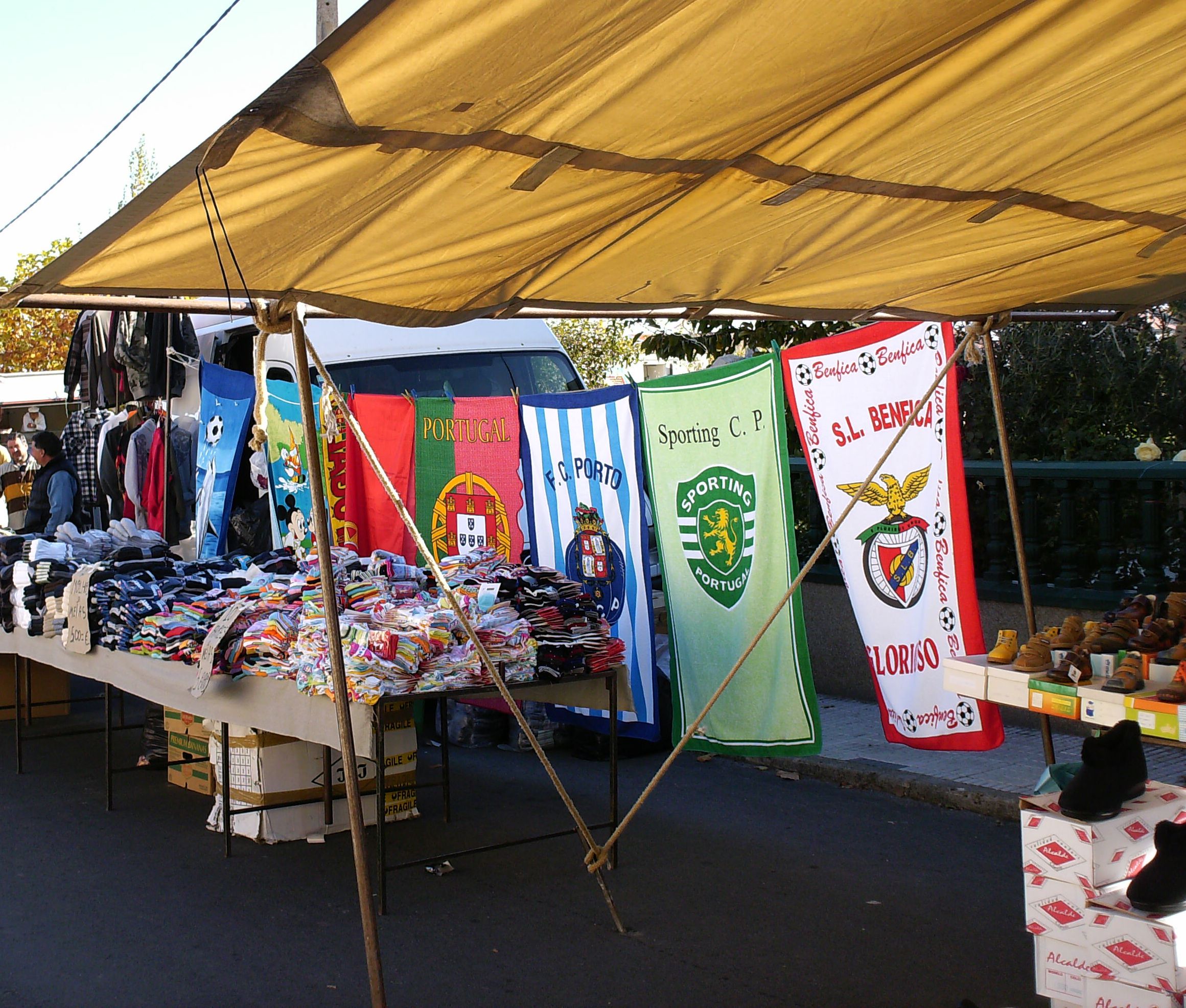COISAS DA FEIRA COUSAS DE LA FEIRA Ne l die dous de Janeiro ye feira an Mogadouro i todos ls anhos ben la…