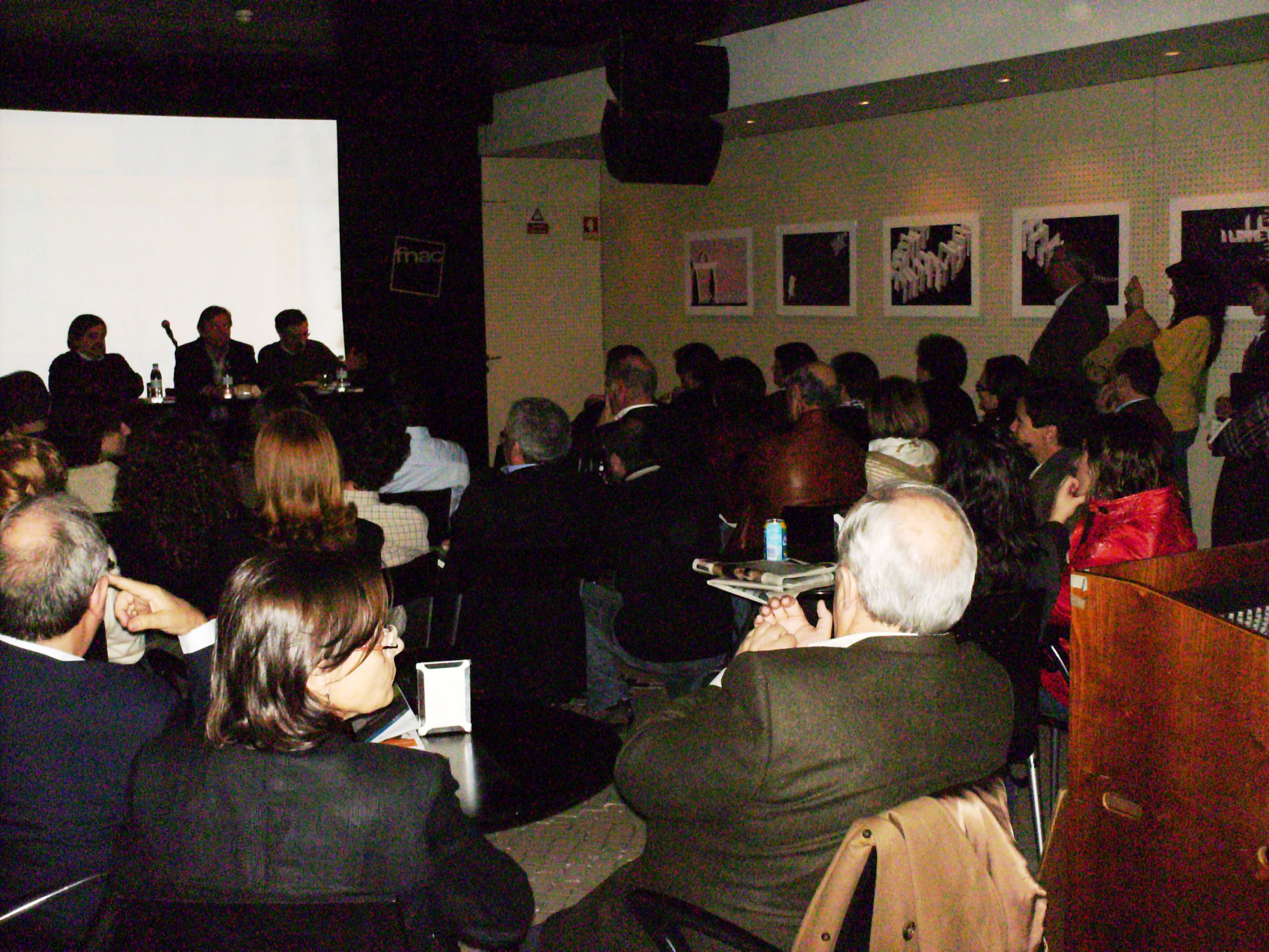 LUA NOVA LUNA NUOBA Fui hoije la presentacion de l libro “ Lua Nova” de l scritor “ José Alves ” na FNAC ne l…