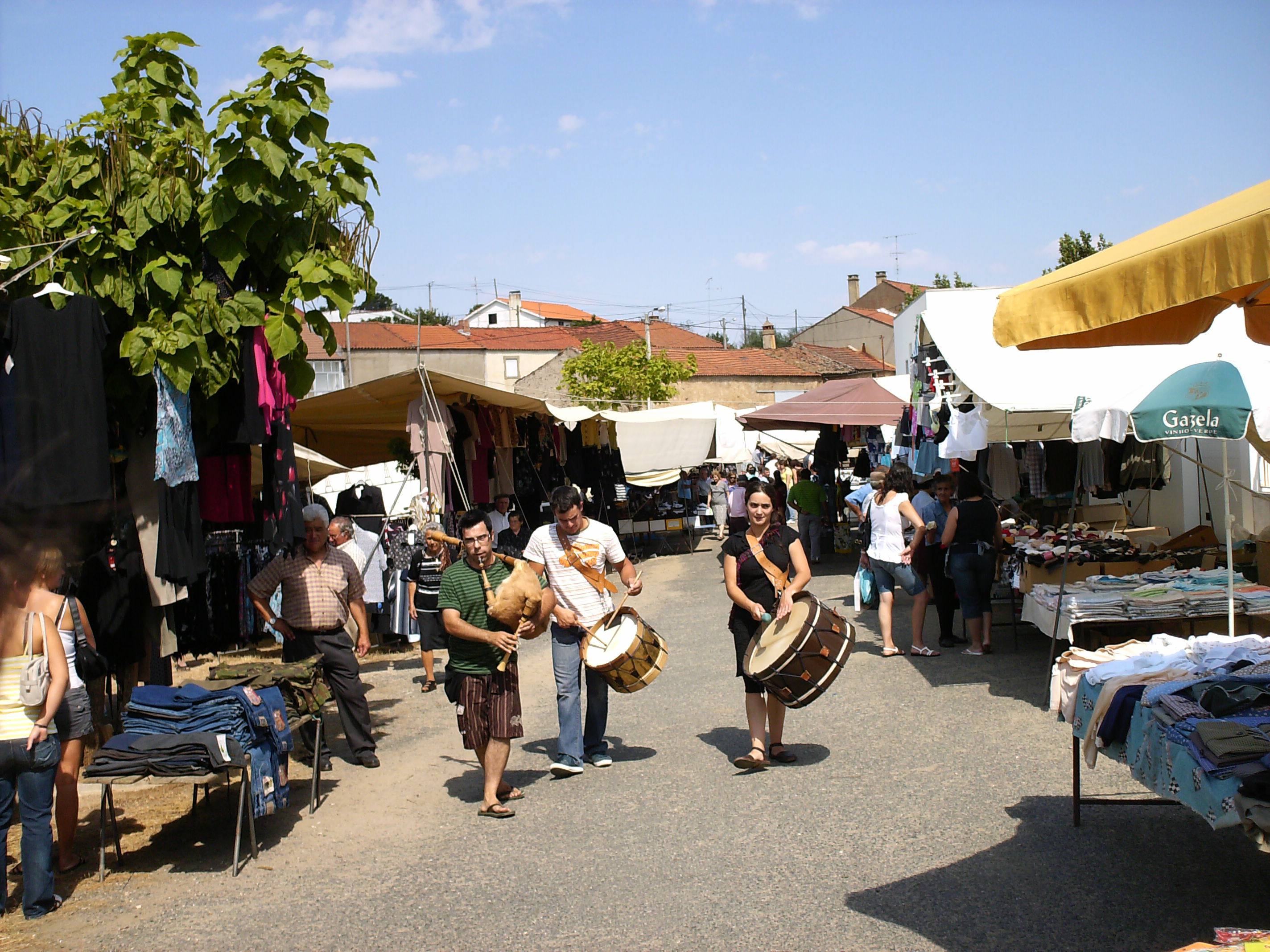 FESTA DE PALAÇOULO FIESTA DE PALAÇUOLO La fiesta de Palaçuolo de l fin de l més de Agosto,ye de las mais…