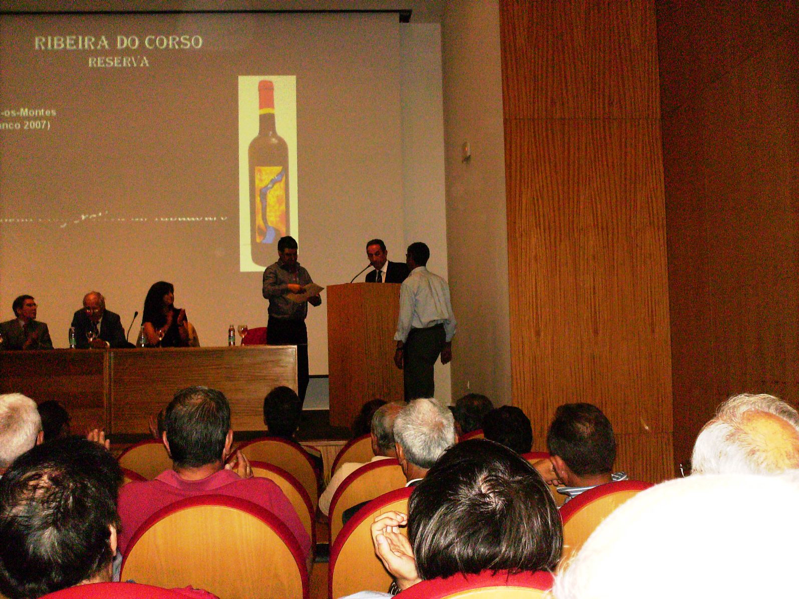 AS MEDALHAS LAS MEDALHAS Fui hoije la antrega de las medalhas de ls melhores binos de Trás ls Montes, an…