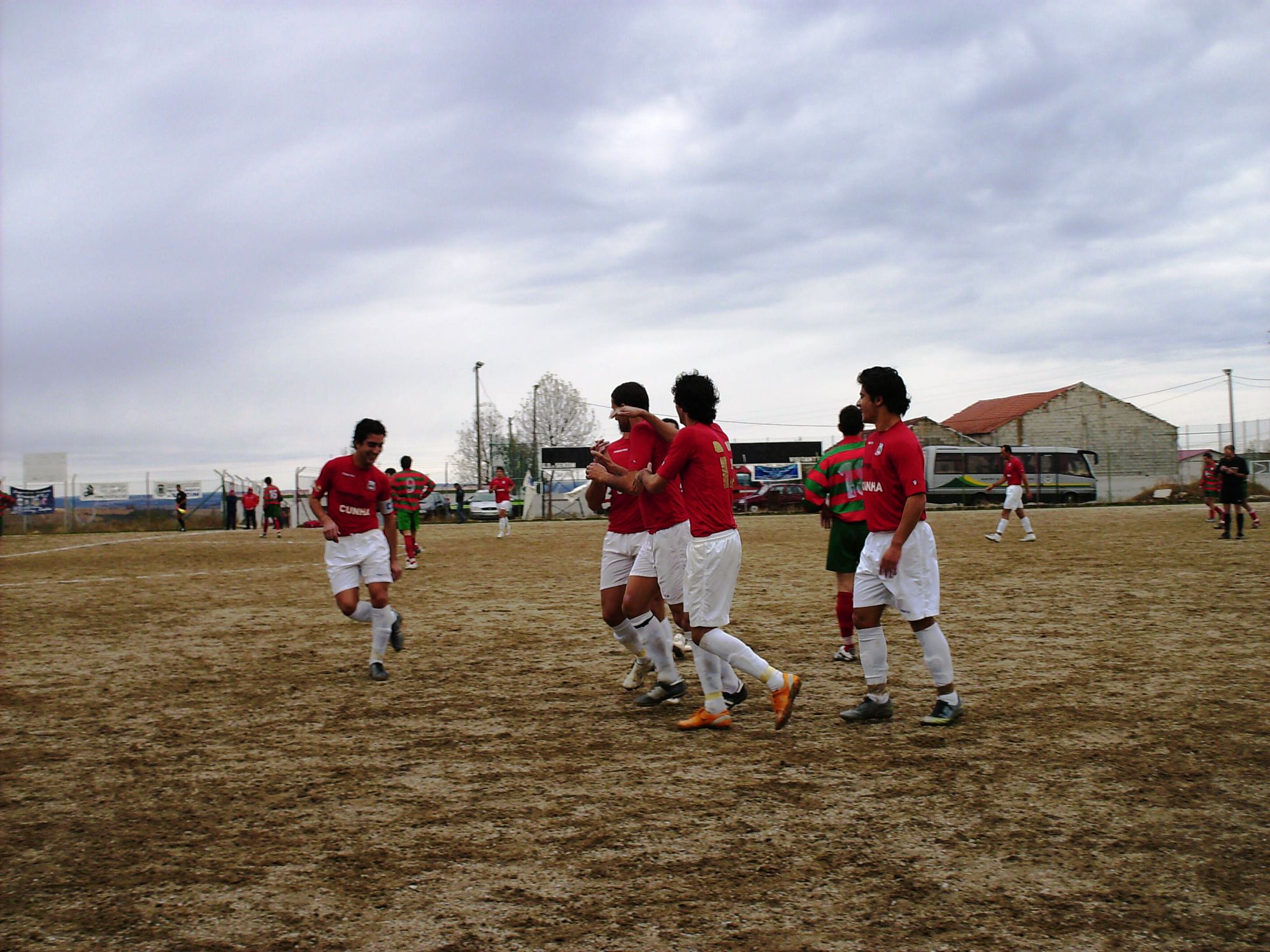 TAÇA DA AFB TAÇA DE LA AFB Hoije fui die de taça de la Associaçon de Futebol de Bragança. L Sendin recebiu l…