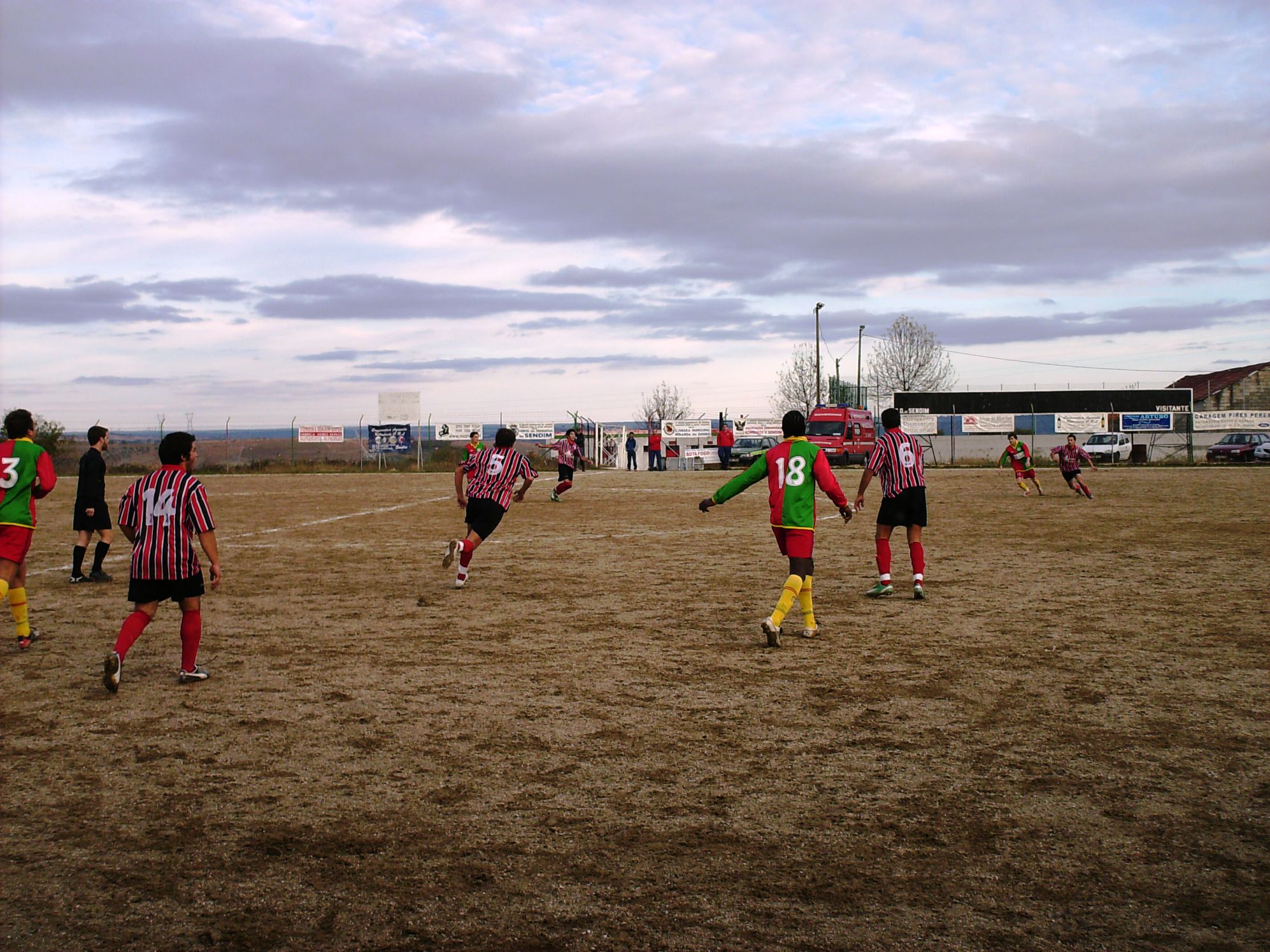 SENDIM -1 CARÇÃO -0 SENDIN – 1 Carçon --- 0 Mais un jogo de l Çtrital de futebol de la AFB i l Sendin ganhou…