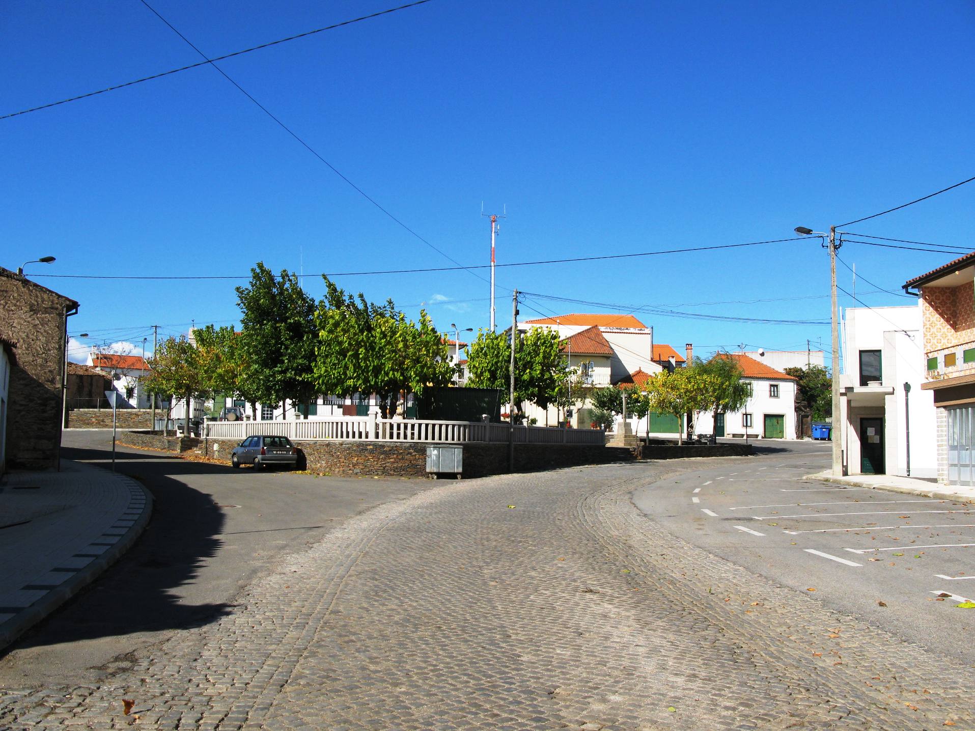 ARREDORES DE SENDIM ALREDORES DE SENDIN Cumo yá bos dixe, hai muita giente de outras aldés que me piede para…