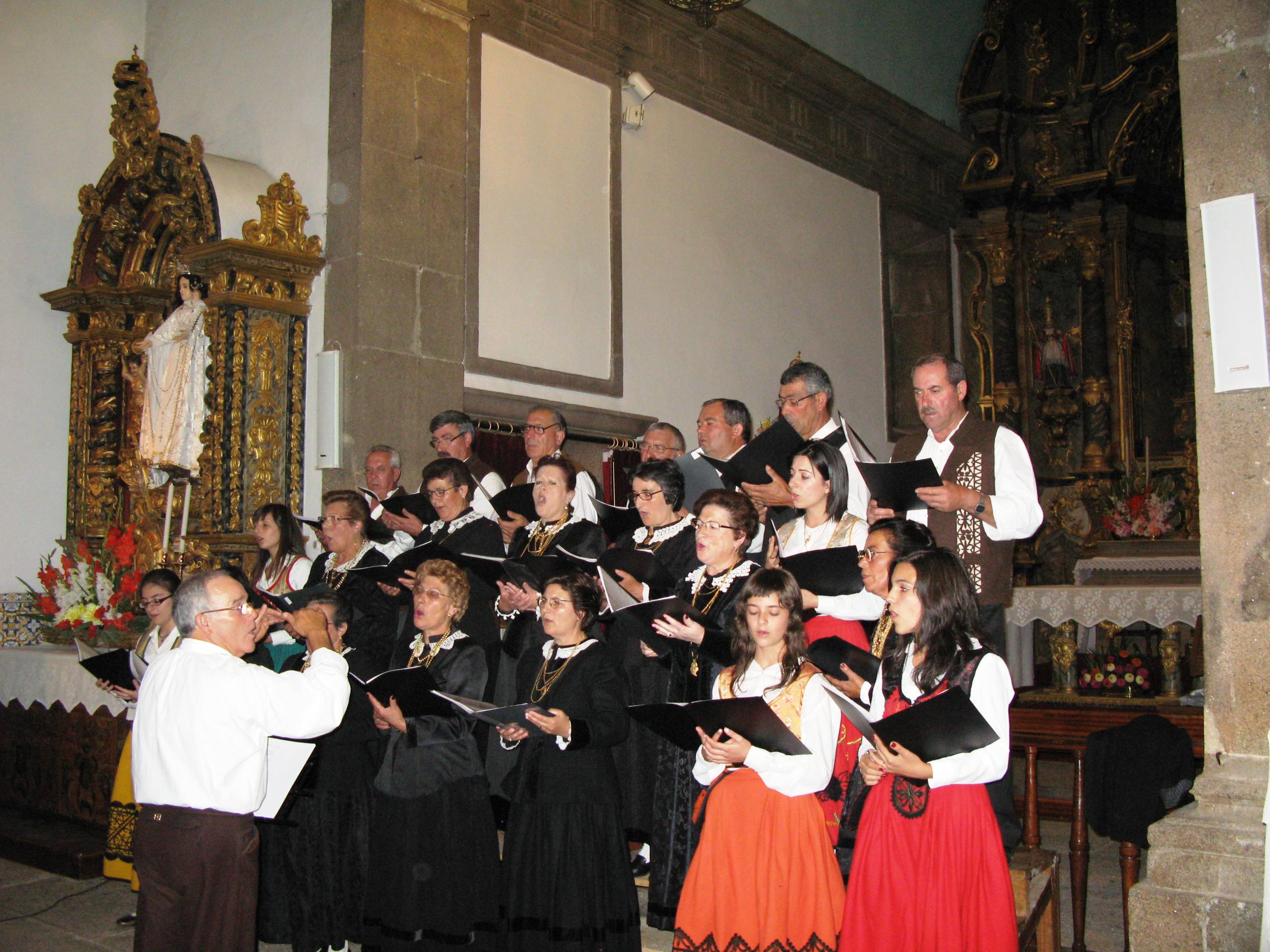 SENDIM FOI A CAPITAL DA CULTURA (2) SENDIN FUI CAPITAL DE LA CULTURA (II) La eigreija de Sendin anchiu-se de…