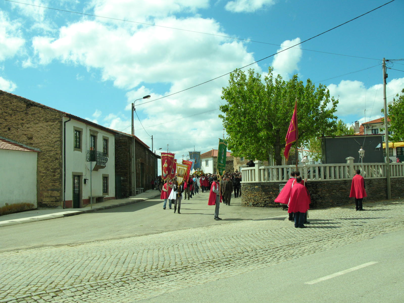 FESTA DE S.MIGUEL FIESTA DE SAN MIGUEL Fui hoije la fiesta de San Miguel, l arcanjo que segundo rézan las…