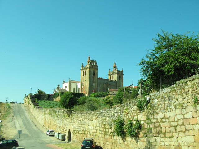 DIA DA CIDADE DE MIRANDA DIE DE LA CIDADE DE MIRANDA Hoije ye l die de la cidade de Miranda i feriado…