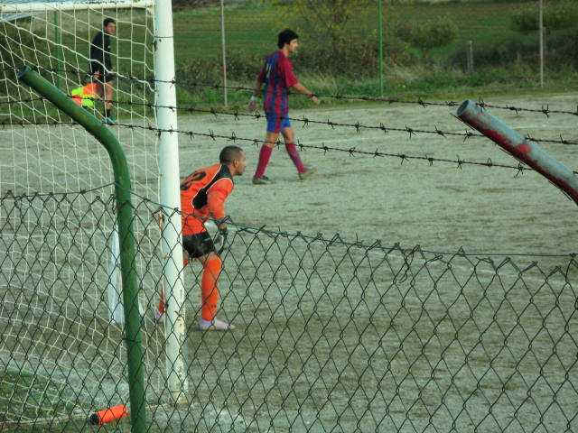 ONTEM FOI ASSIM... ONTE FUI ASSI… FUTEBOL SENDIN – 1 REBORDELO – 3 L futebol ye un çporto an que l resultado…
