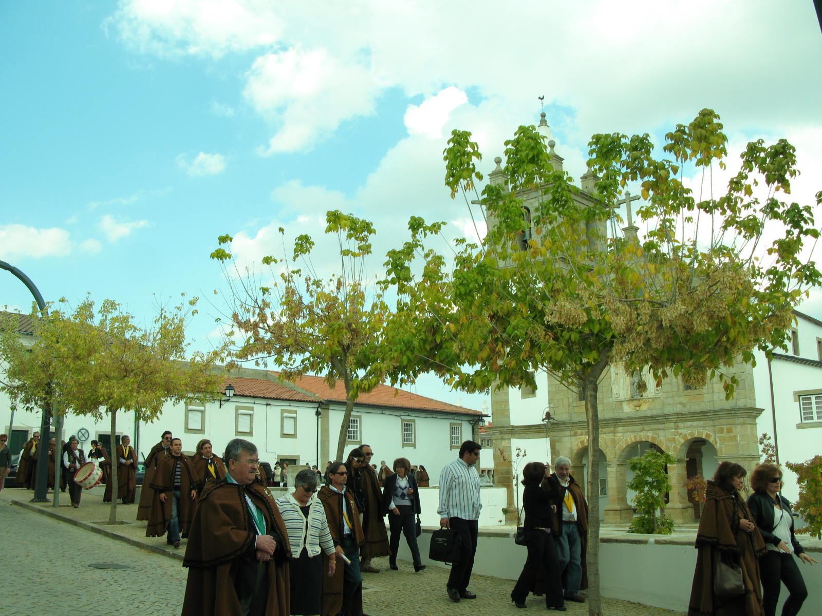 MOGADOURO CONFRARIA DE GASTRÓNOMOS E ENÓFILOS DE TRÁS-OS-MONTES E ALTO DOURO Realizou-se em Mogadouro o…