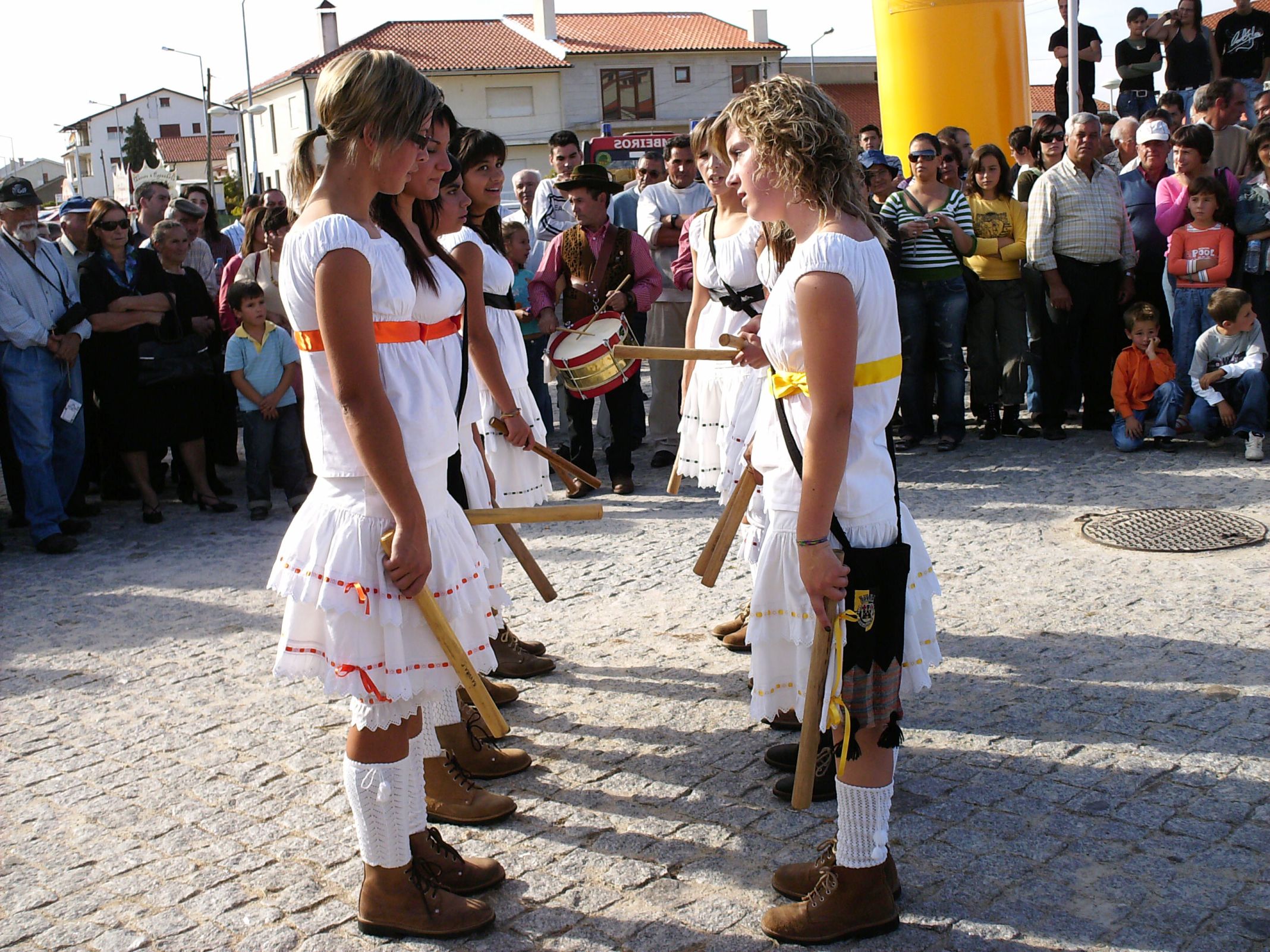 NOTÍCIAS DE HOJE NUOBAS DE HOIJE Ls Grazes de Mogadouro yá ampeçórun hoije i you fui alhá para ber. Ye que…