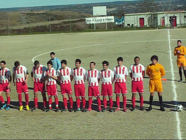 FUTEBOL A.F.BRAGANÇA SENDIM – 1 MORAIS – 4 as equipas Morais Sendim O leader do campeonato veio ganhar a…