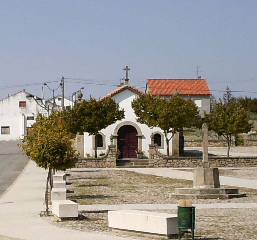 A CAPELA DE S. SEBASTIÃO LA CAPIELHA DE SAN SEBASTIAN Yá bos falei de quien mandou amanhar la capielha de San…