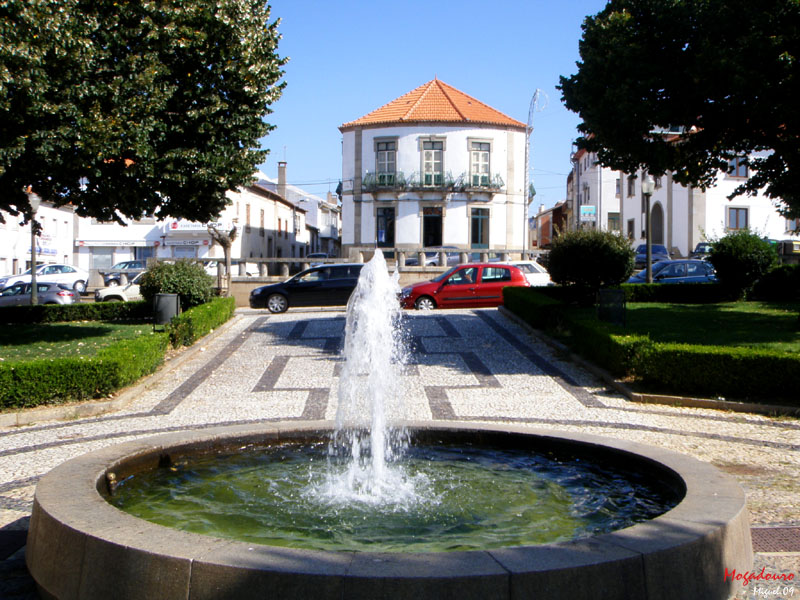 NOTÍCIAS DE MOGADOURO AMBORAS DE MOGADOURO AMPRESAS DE ANSERÇON SOCIAL La Misericórdia de Mogadouro criou…