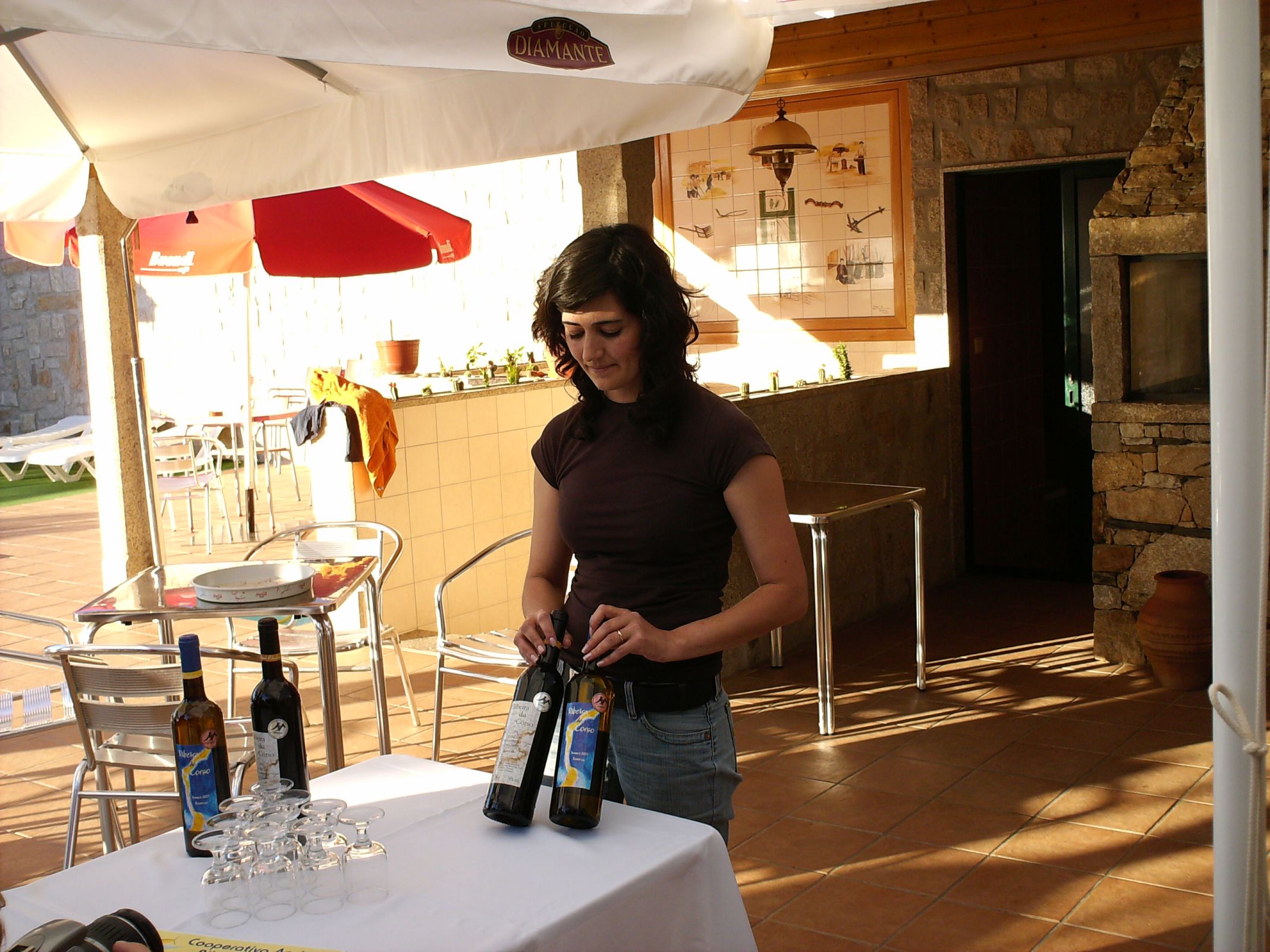 APRESENTAÇÃO DE VINHOS DA COOPERATIVA PRESENTACION DE BINOS DE LA COPRATIBA La nuossa copratiba presentou…