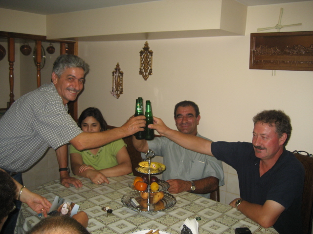 Aniceto nao tinha vinho, deu-nos cerveja!