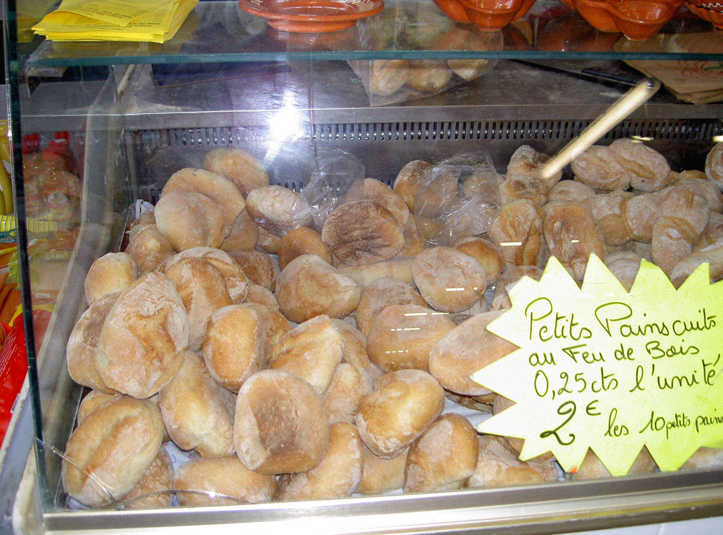 Olhem, moletos ! Ja levamos 10 por 2 euros.