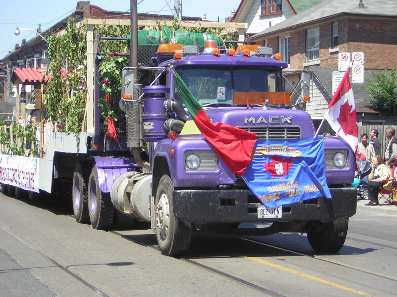 este e' carro que mais bonito estava