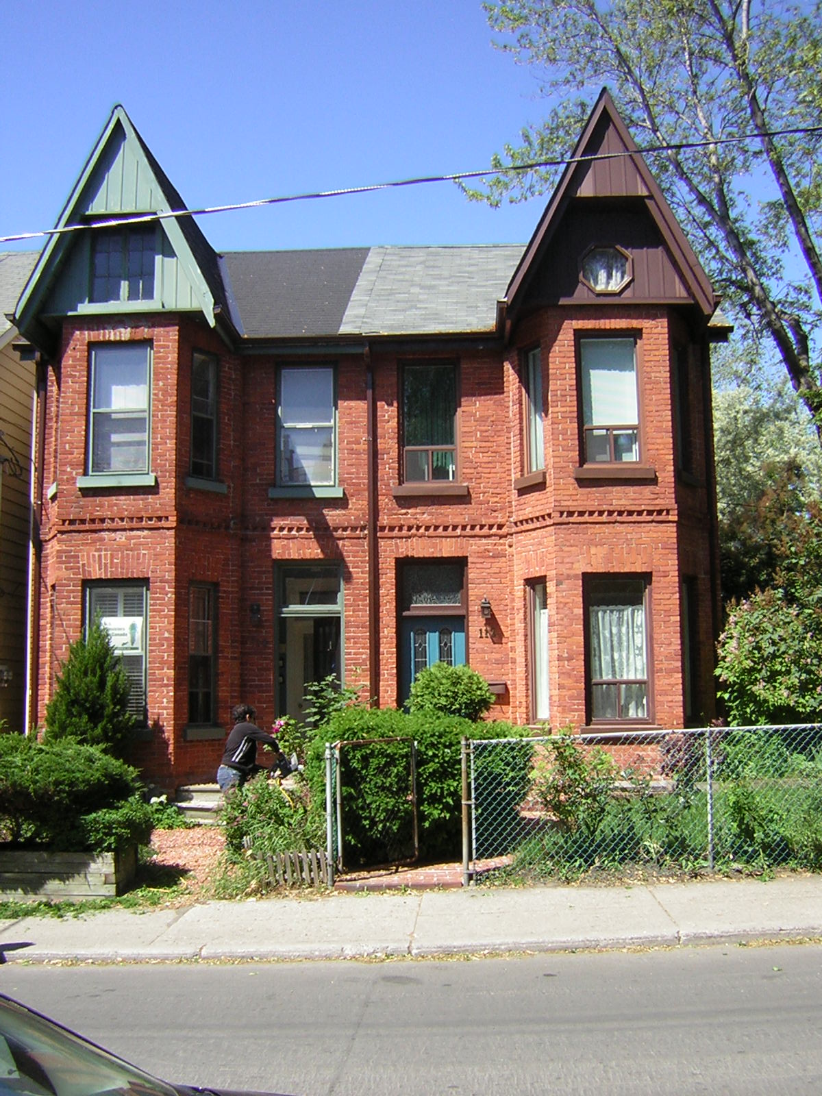 esta casa e na vaixa da cidade de toronto