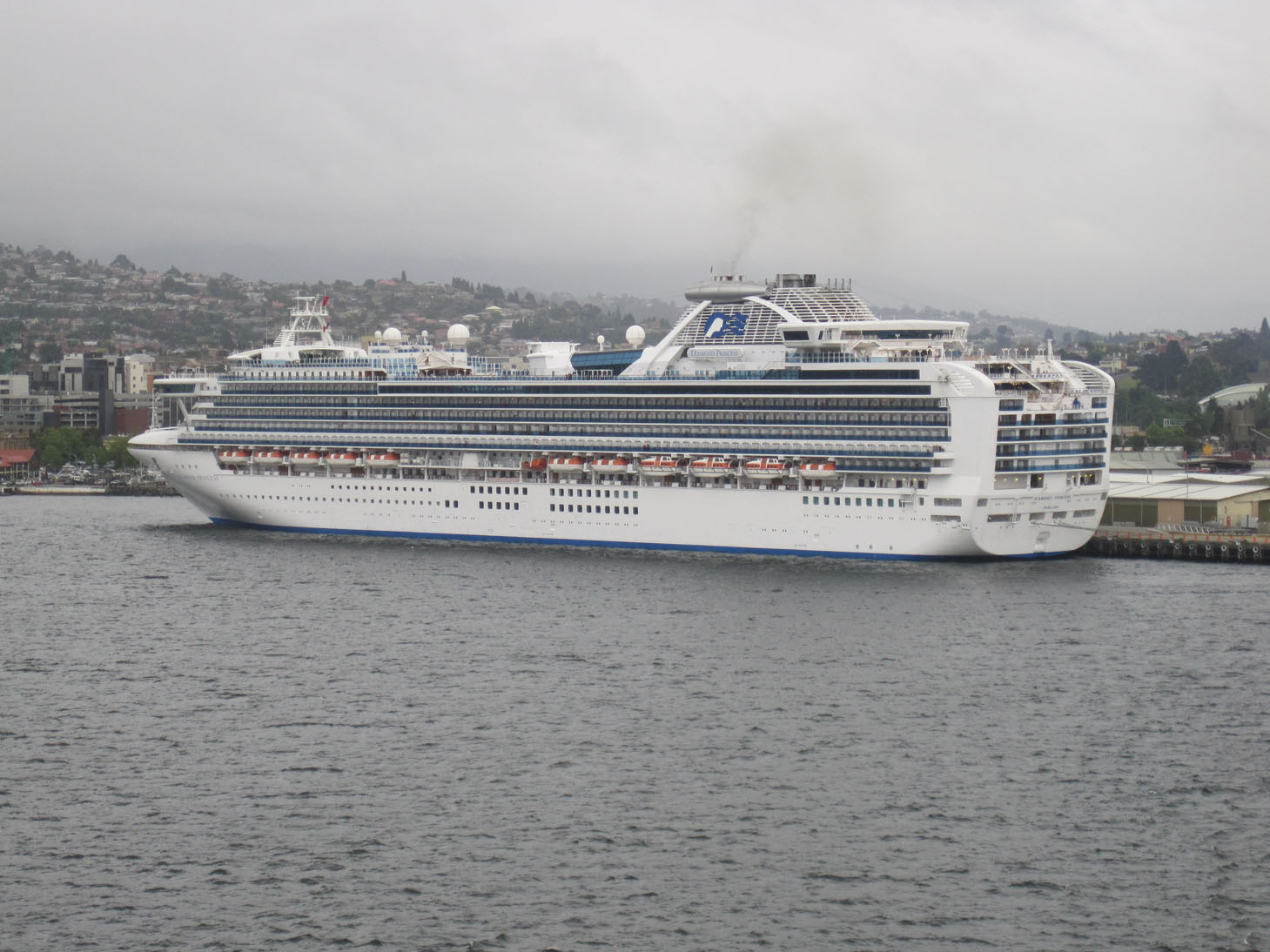 uma passagem de ano cruising neste barco...