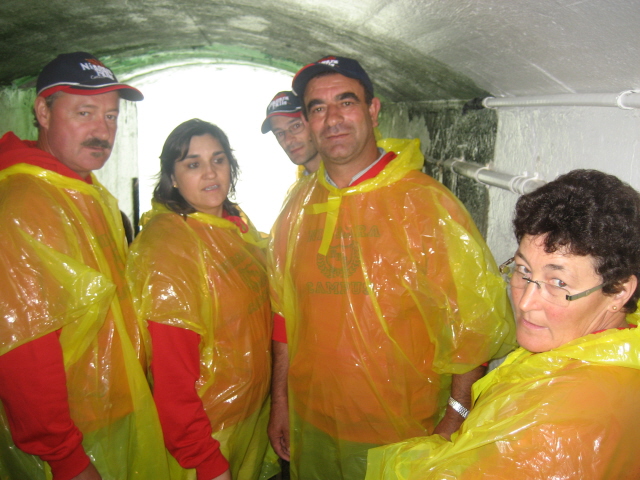 Preparados para atravessar as cataratas por baixo