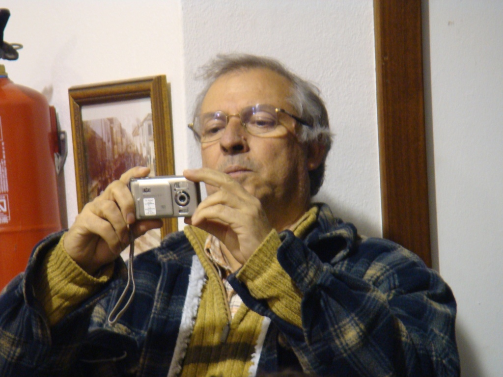 Retratistas fui l que nun faltou alhá...