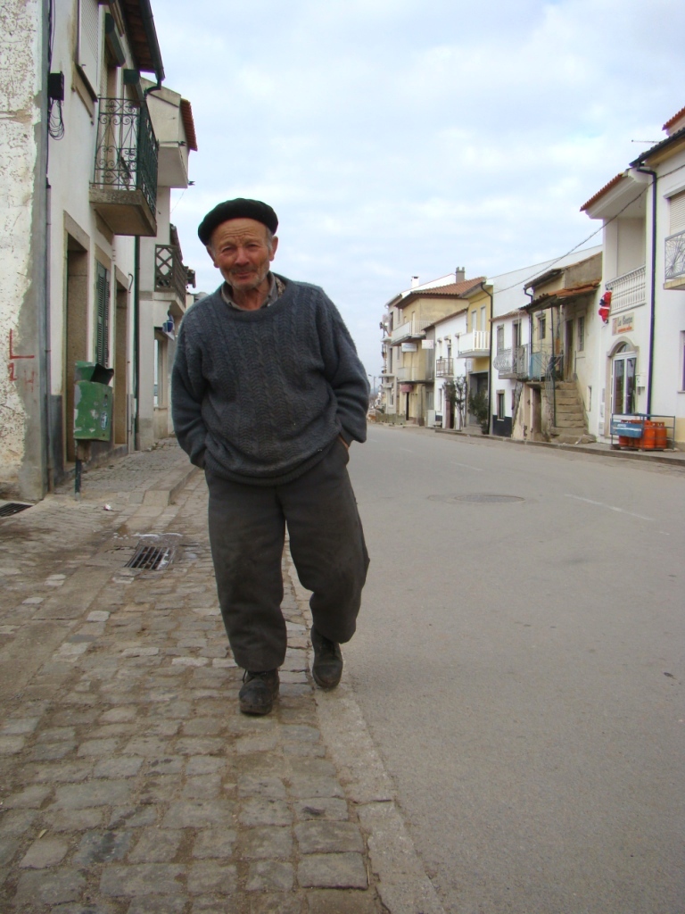 Onte tirei-le uns retratos pimpones a tiu Alfredo Cachachin...
