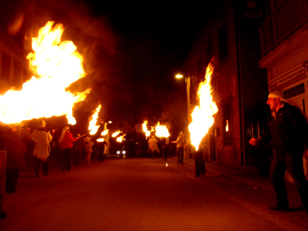 Stende-se la grima pulas rues...