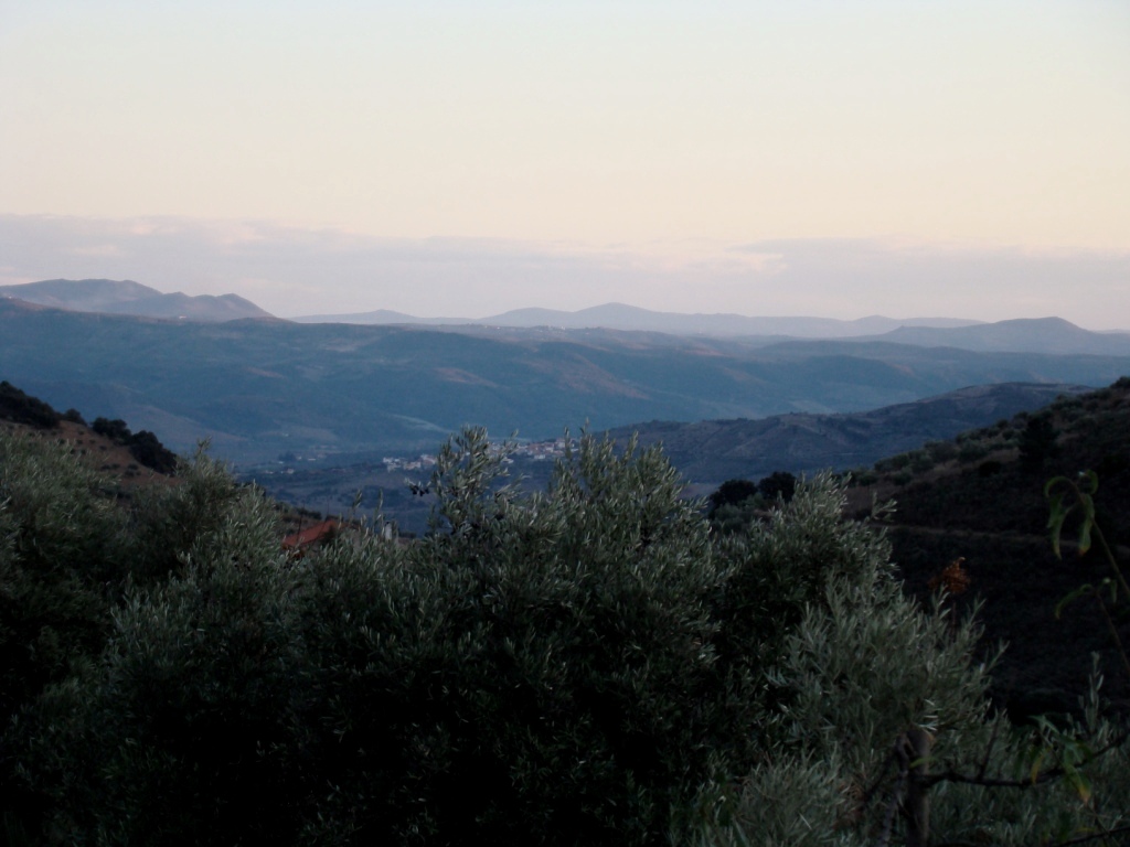 Trás-ls-Montes ye guapo de berdade, que le antressa a Trás-ls-Montes de stradas i outo-stradas, la culpa ye…