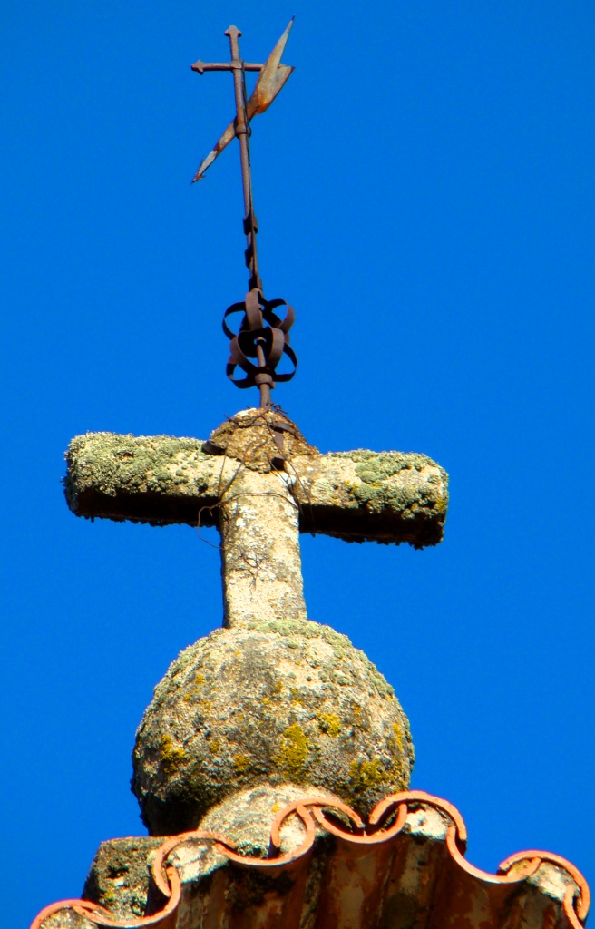 I la beleta de l campanairo amostraba donde benie l aire: staba de baixo...