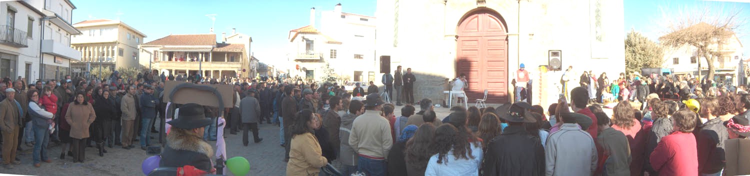 Aqui teneis l antruido de Sendin an direto... stube d’arromba... ua cousa nunca bista... nunca se biu tanta…