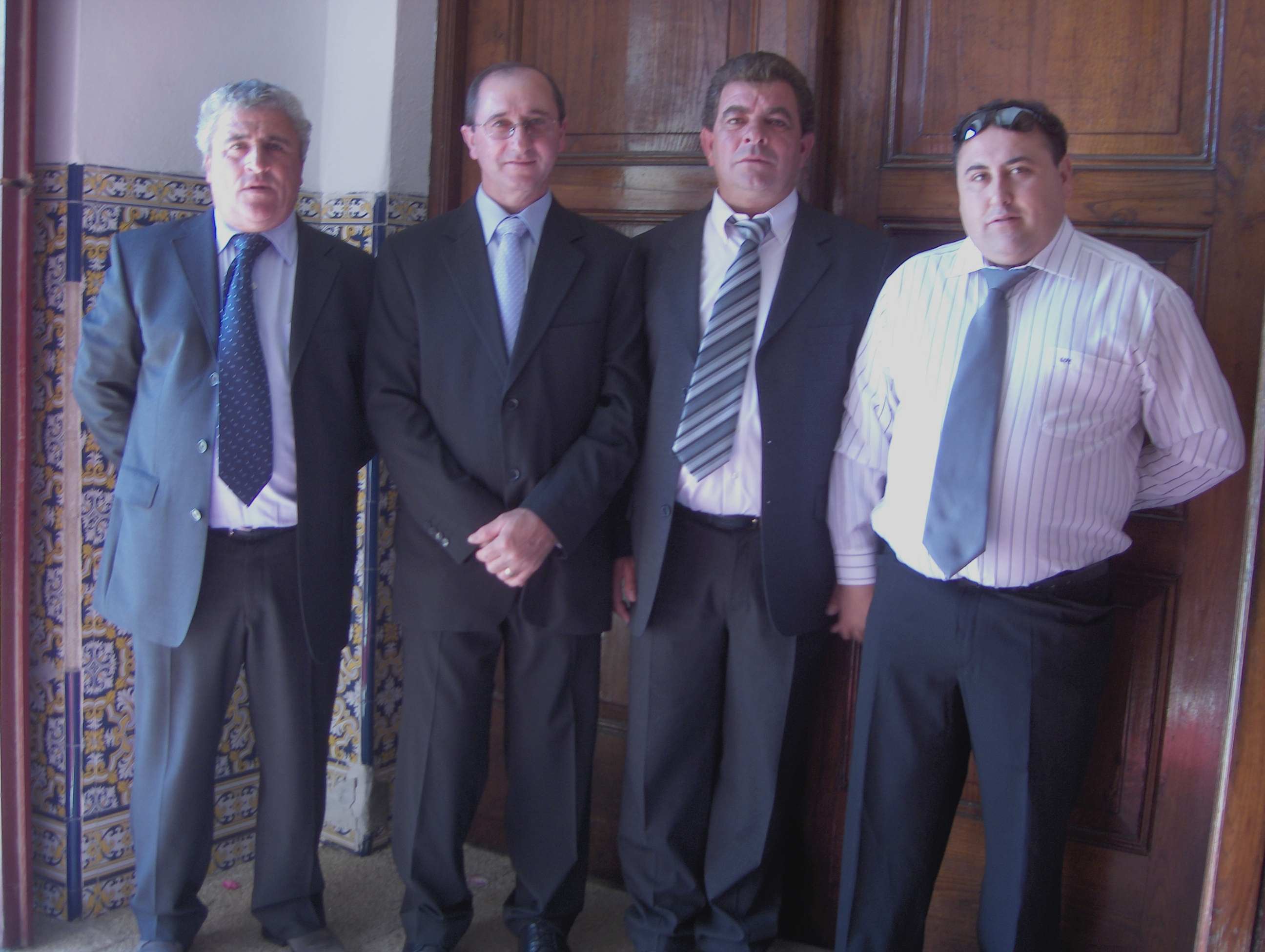 Durante l casamento tube alguns pedidos de giente que gostaba de ir pa la Jinela... aqui ban estes. Apuis…