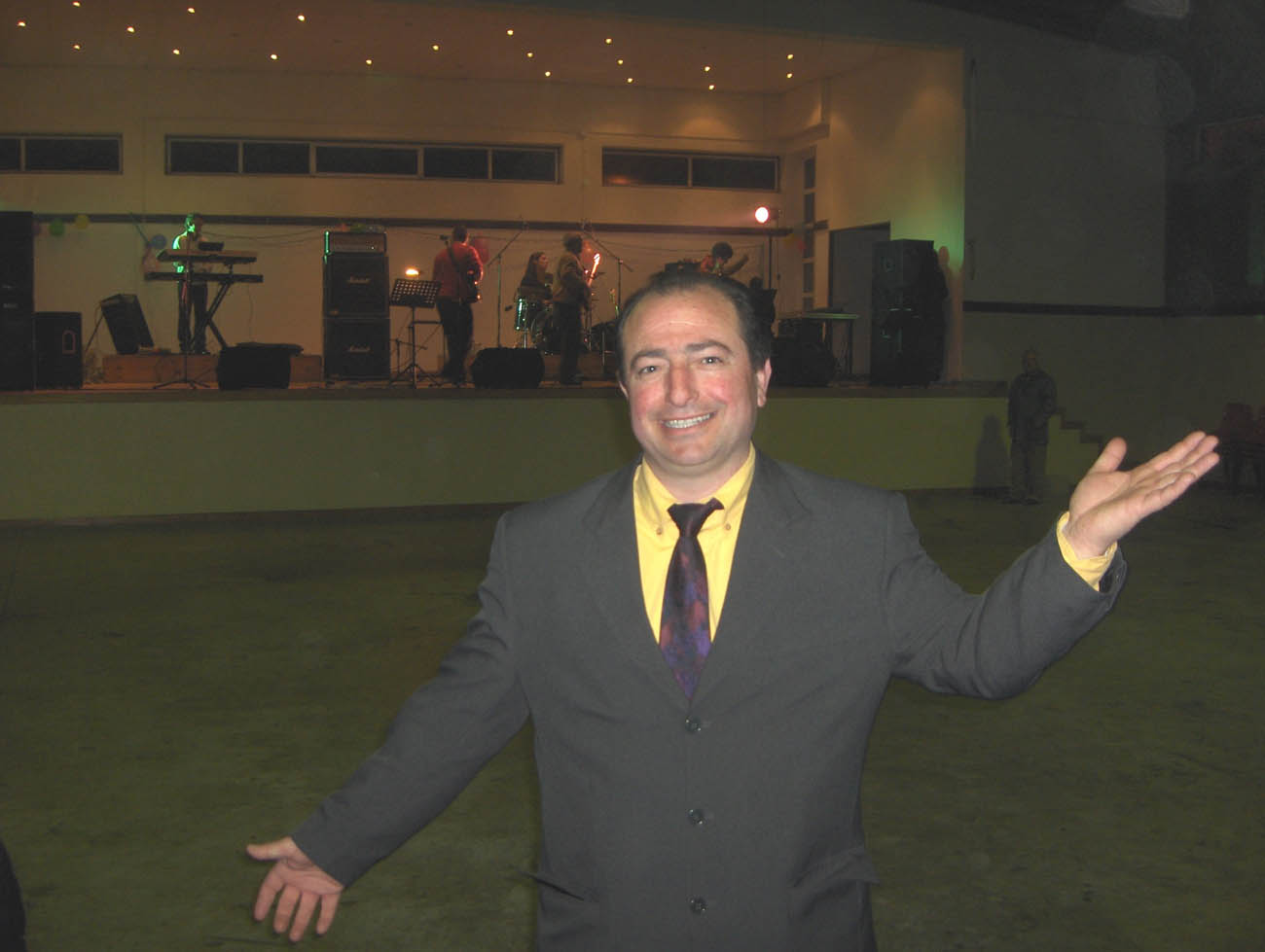 I apuis, ne l die an que you fazie 45 anhos, l antruido de Sendin acabou-se assi!