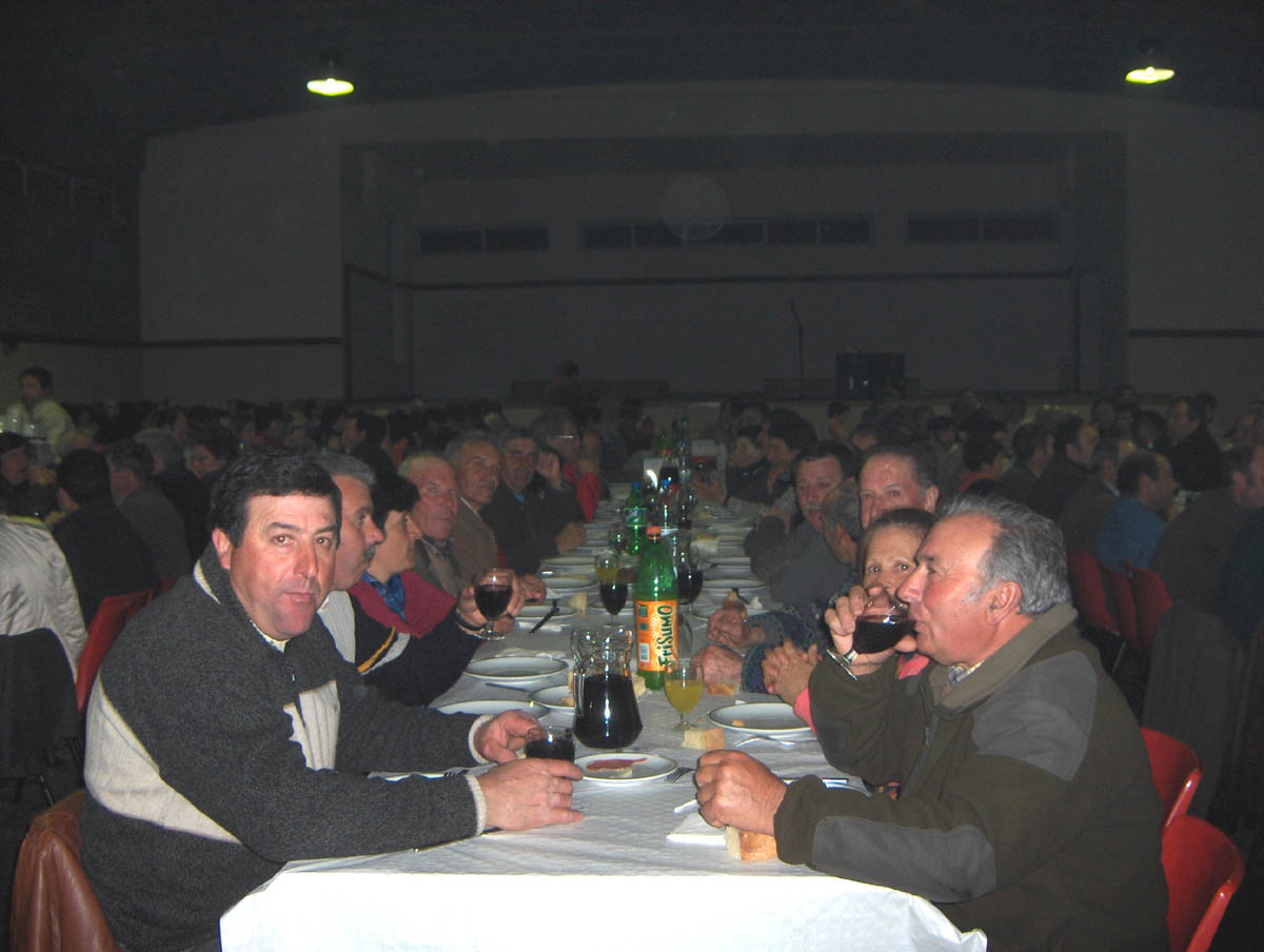 Esta era la mesa d’Antonho Ferra i tiu Fracisco Margalho...