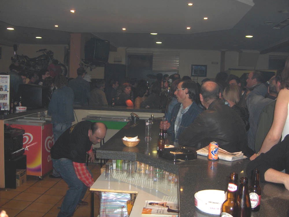 Apuis passemos a la fiesta de ls músicos sendineses...