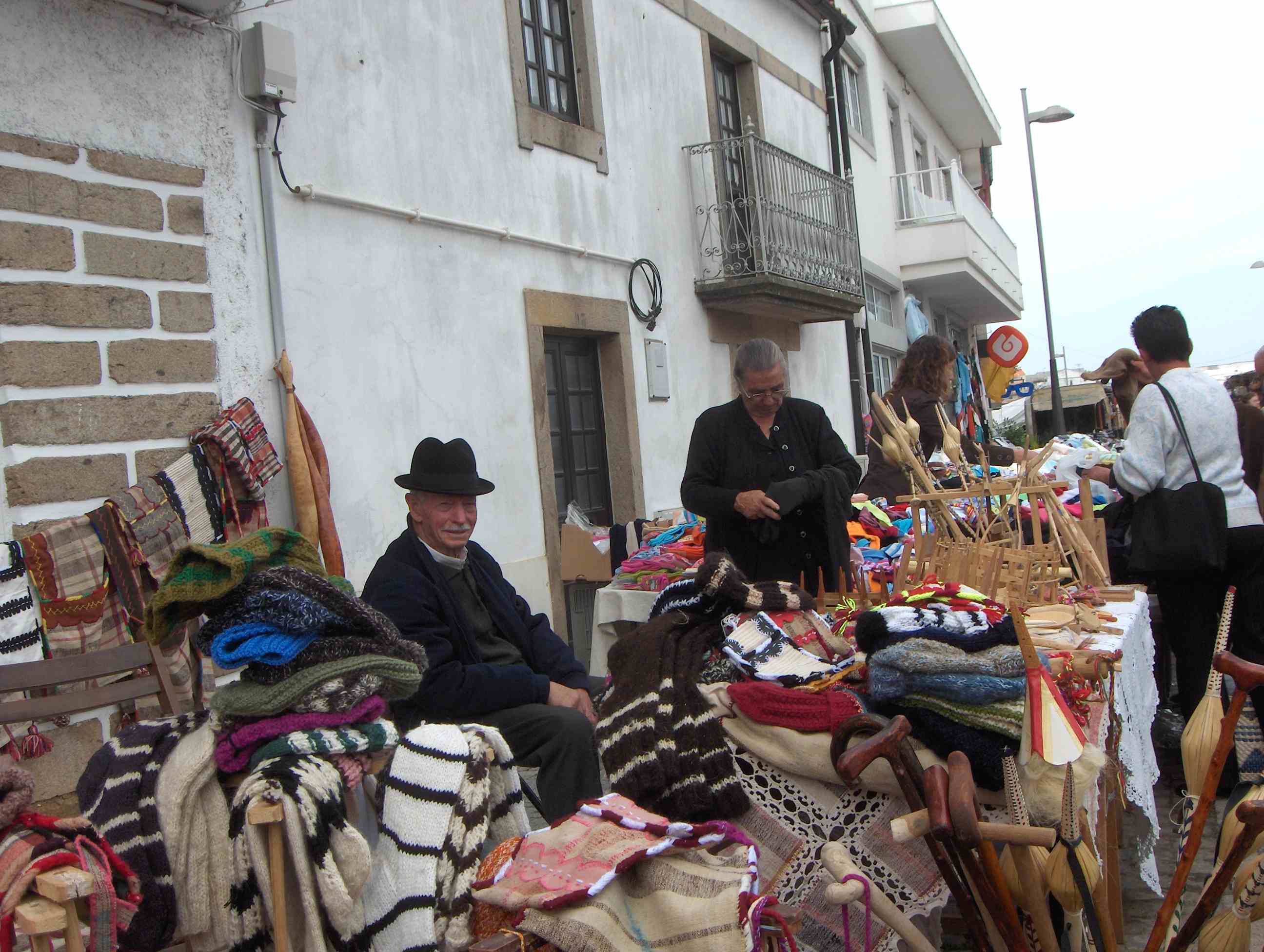 Até ruocas i alforjas.