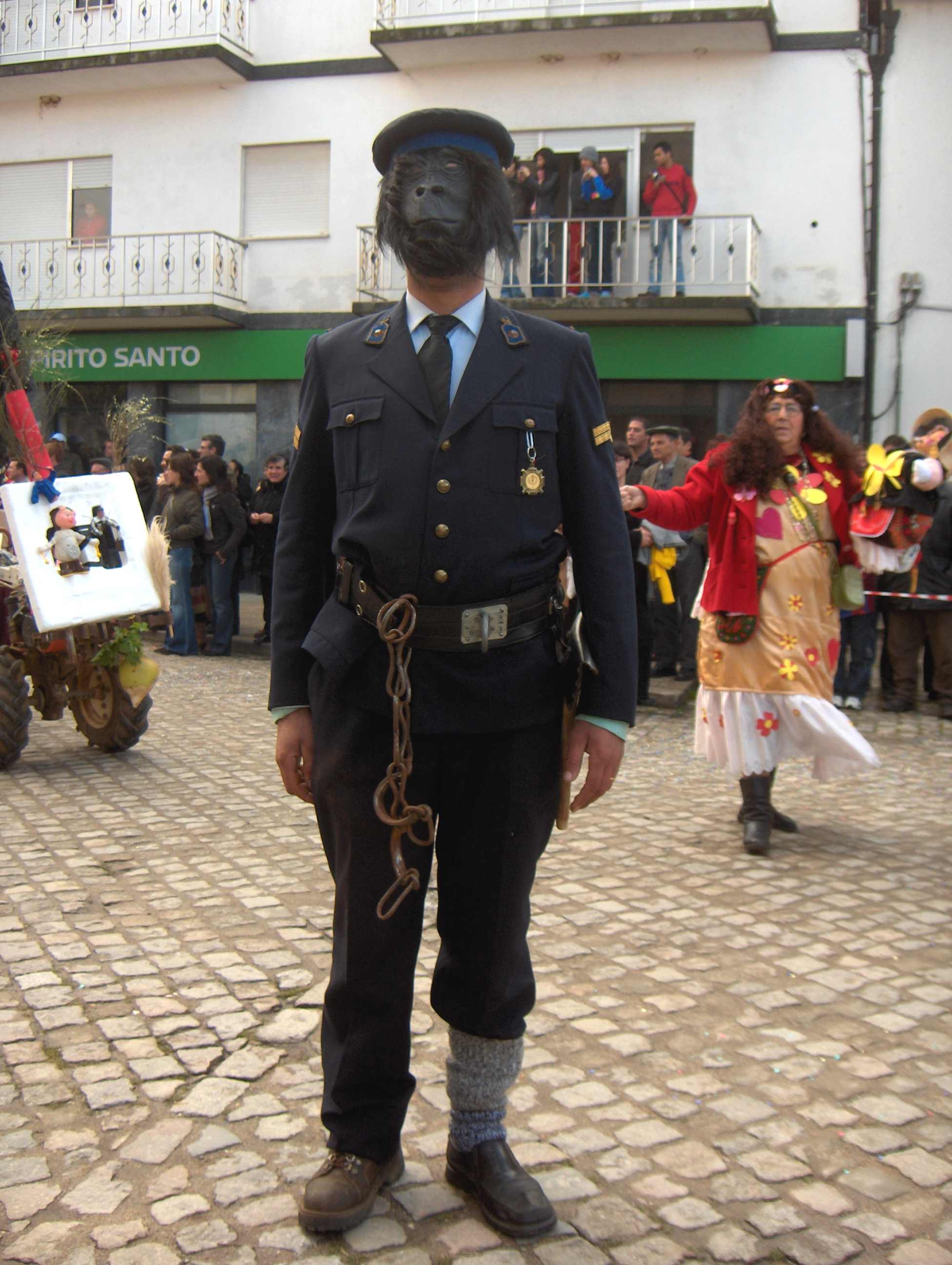 Polícias i guardas…