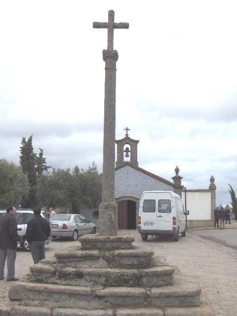 I las patrielhas de l cruzeiro, amostrando l sou berde sbatido i calhado, lémbran-se de muitos de ls nuossos…