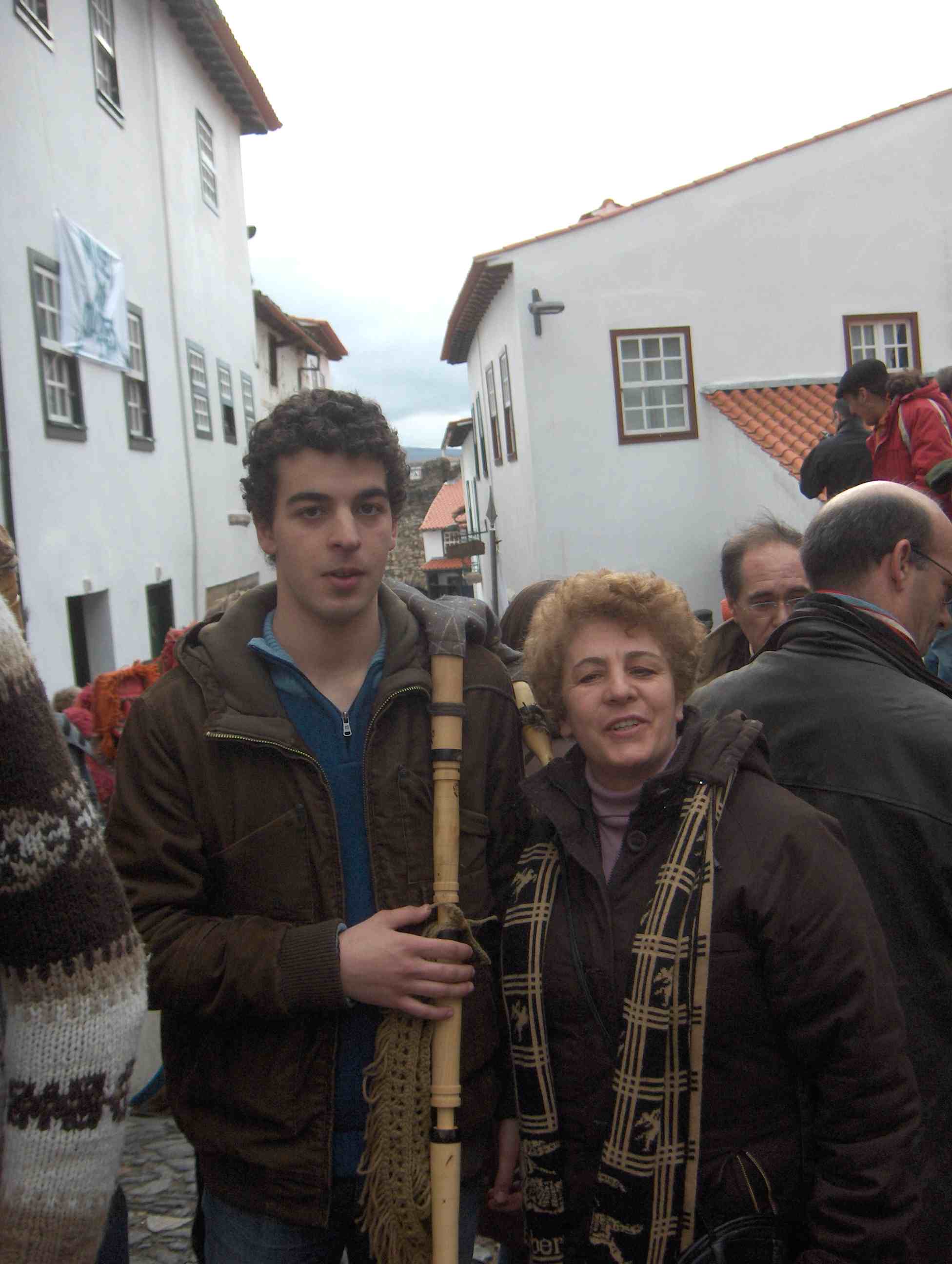 Quando se toca bien la gaita, las mai tén proua de l sou filho!