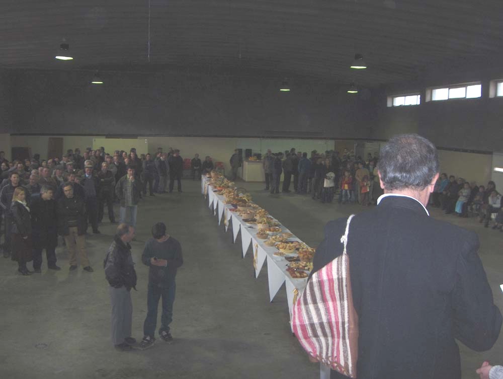 Apuis fui comer até fartar la barriga! Perdiu quien nun fui...