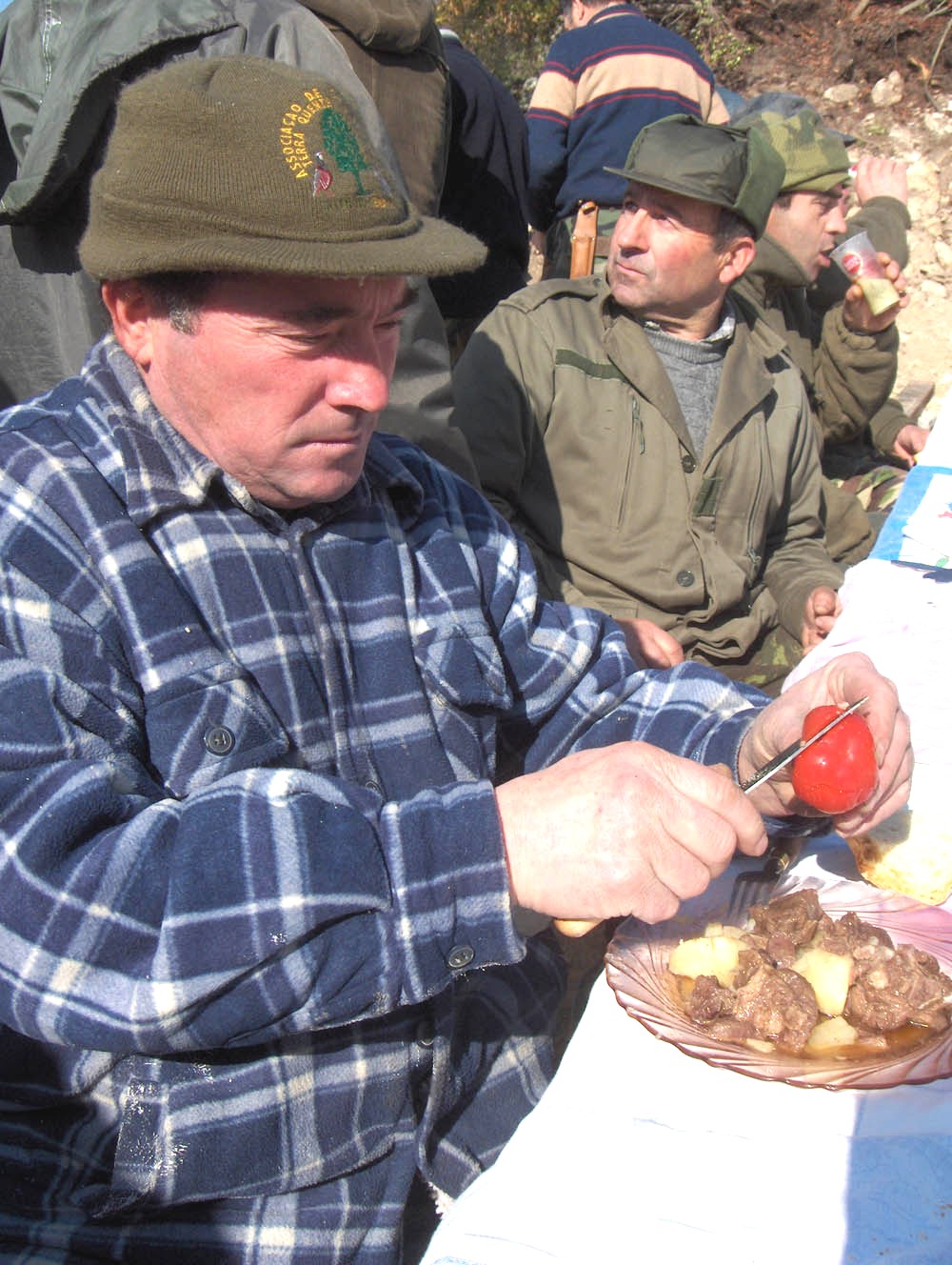 L guisado de cochino brabo i la guindilha, comer de diuses!