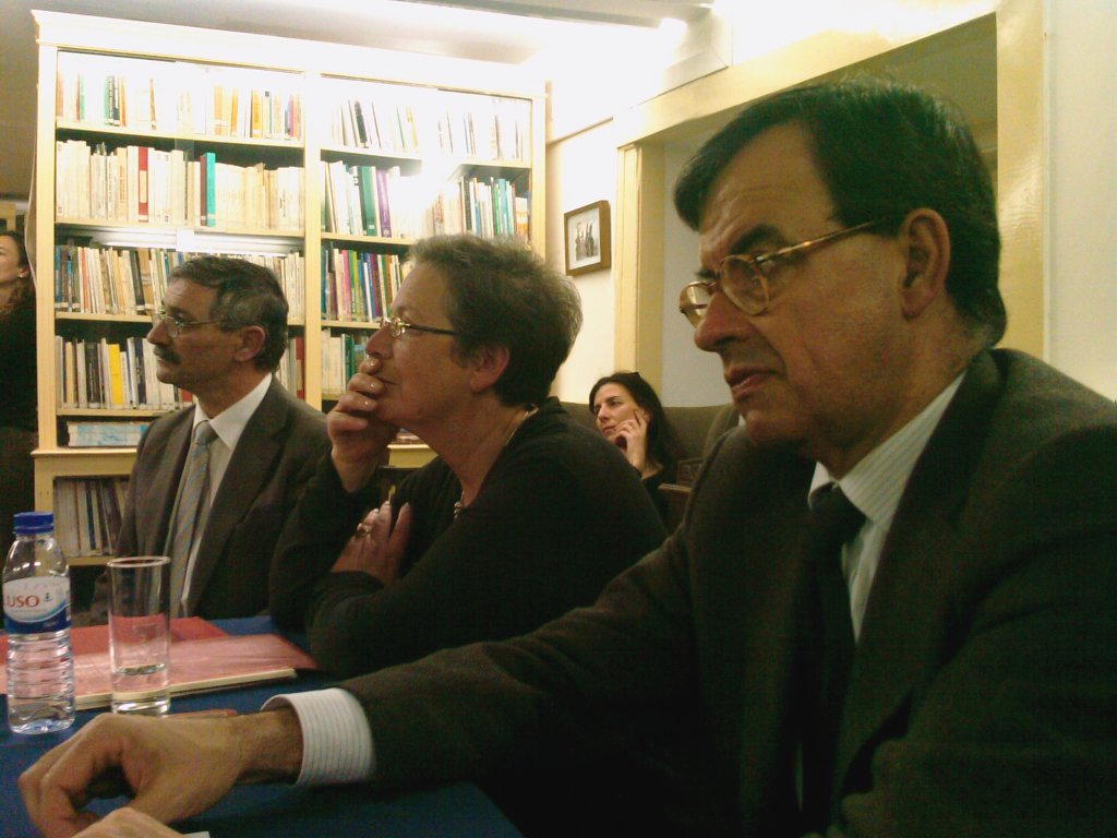 Tamien nun faltou la Doutora Manuela Barros Ferreira, outora i cordenadora científica de la cumbençon…