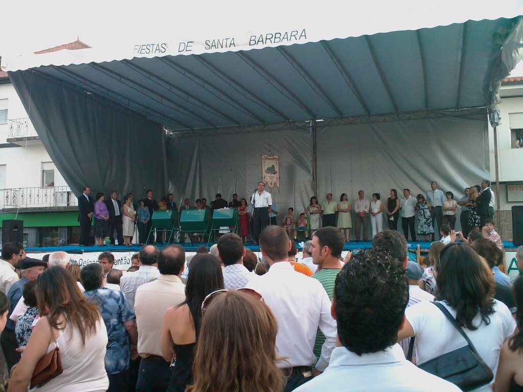 Ls bielhos i ls nuobos mardomos yá todos juntos...