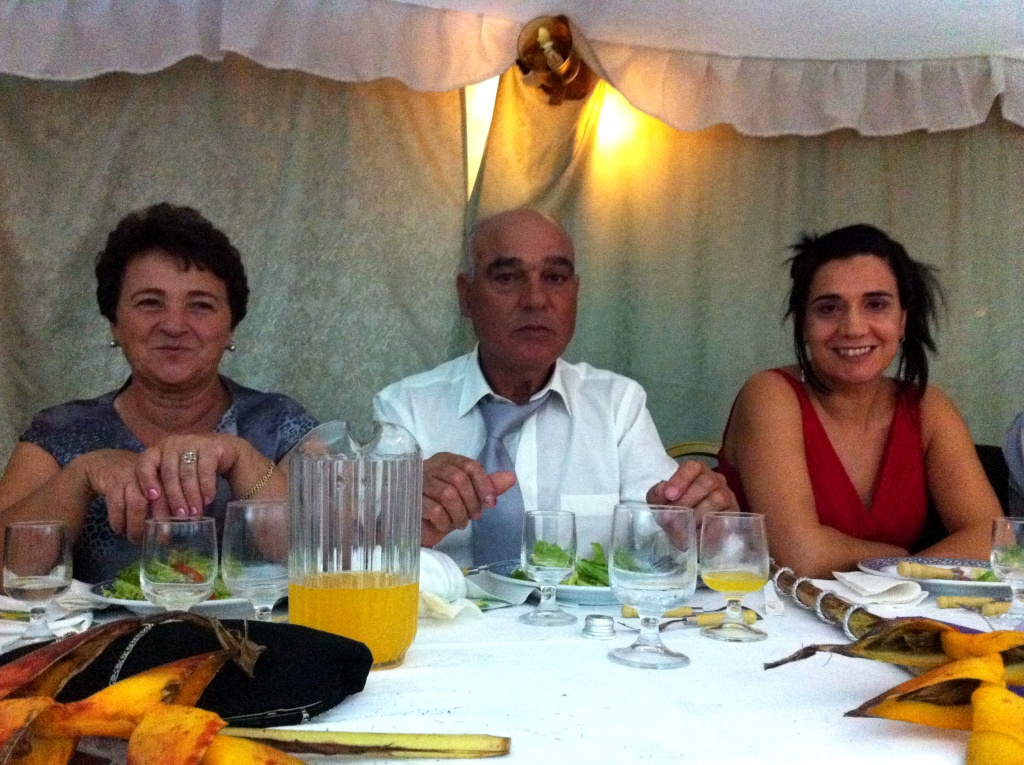 Ls pais de l noibo i la madrina, todos mui a rigor