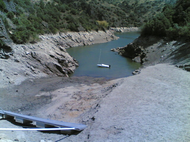 Pisões!! É verdade. Estão assim este ano, pelo menos pra já... As obras na barragem assim o obriga...
