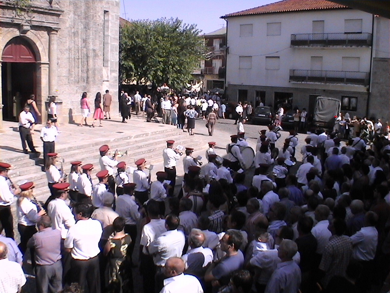 Praça: O Dia De Festa