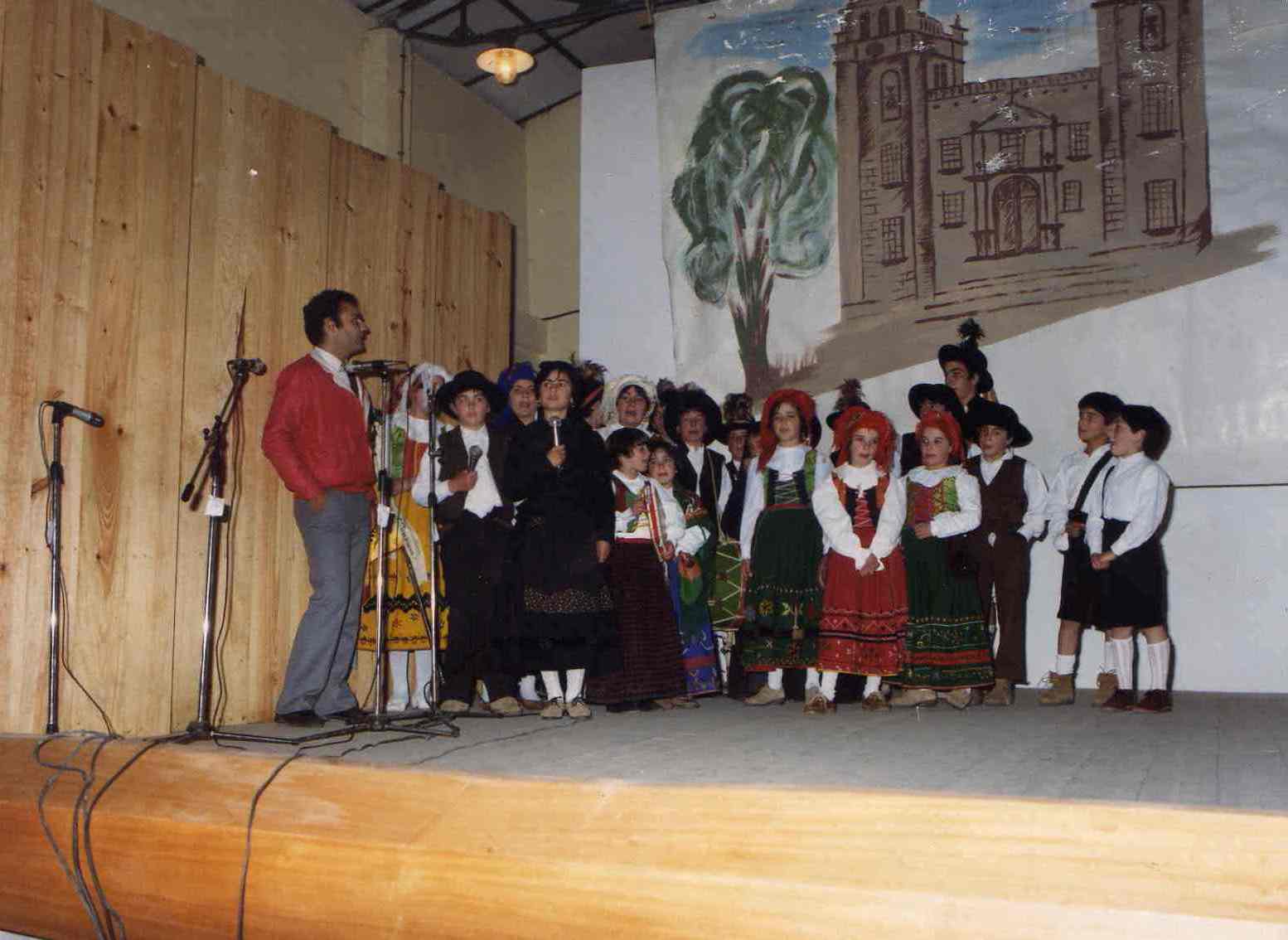 Rancho Folclorico de sendim e 1982